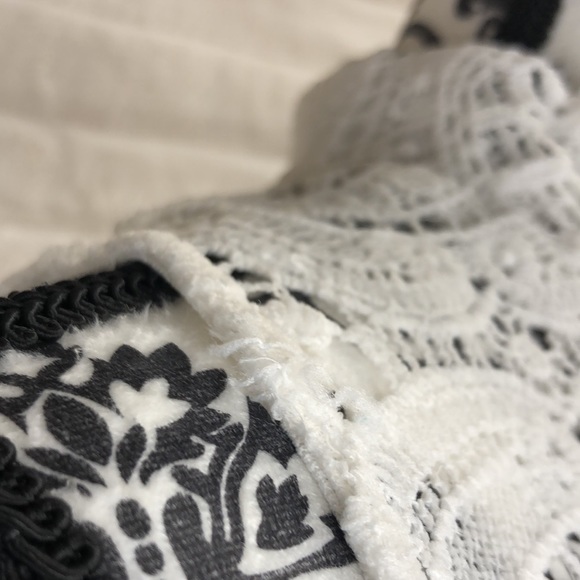 Nazz Couture white crochet turtleneck sleeveless dress. Size S. Minor flaws. - Picture 10 of 16